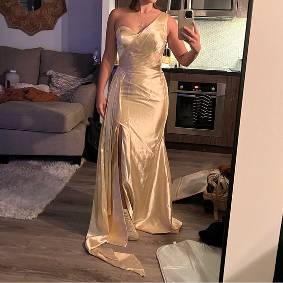 One shoulder champagne maxi dress - Picture 3 of 3